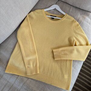 TAHARI 100% 2-Ply Cashmere Classic Crewneck Sweater – Bright Yellow